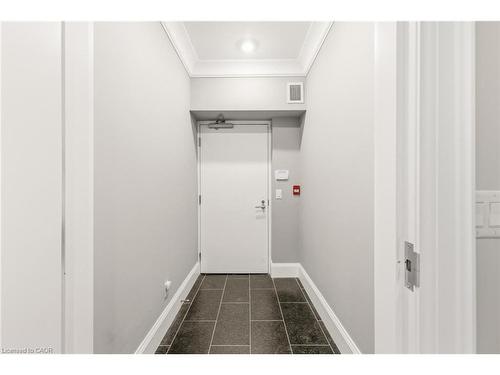 Th10-155 Caroline Street S, Waterloo, ON - Indoor Photo Showing Other Room