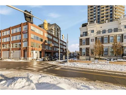 Th10-155 Caroline Street S, Waterloo, ON - Outdoor With Facade