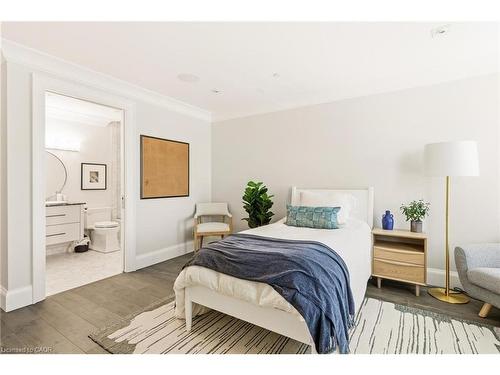 Th10-155 Caroline Street S, Waterloo, ON - Indoor Photo Showing Bedroom