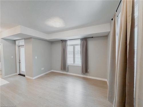 96 Oat Lane, Kitchener, ON - Indoor Photo Showing Other Room