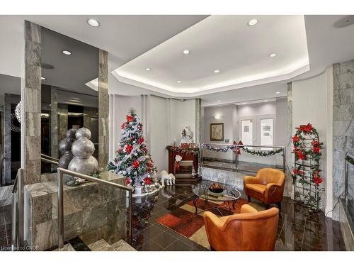 2212-4470 Tucana Court, Mississauga, ON - Indoor