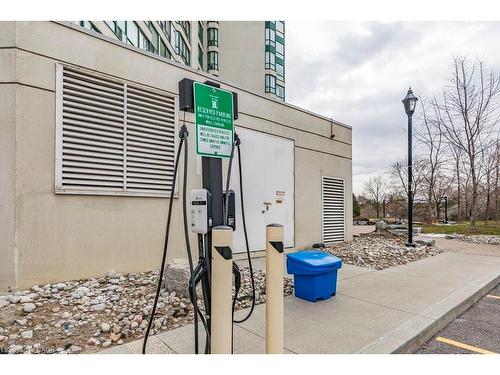 2212-4470 Tucana Court, Mississauga, ON - Outdoor