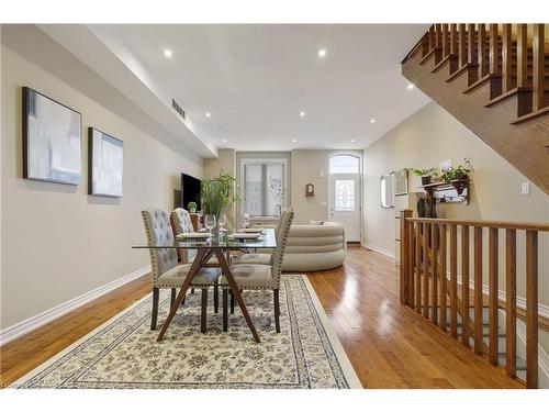 232 Wellington Street N, Hamilton, ON - Indoor Photo Showing Dining Room