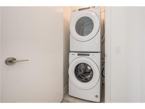 2203-55 Duke Street, Kitchener, ON - Indoor Photo Showing Laundry Room