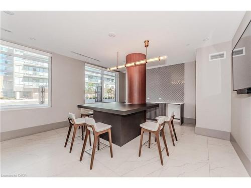 2203-55 Duke Street, Kitchener, ON - Indoor Photo Showing Dining Room