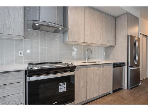 2203-55 Duke Street, Kitchener, ON - Indoor Photo Showing Kitchen With Stainless Steel Kitchen With Double Sink With Upgraded Kitchen