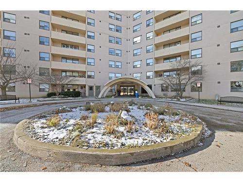 901-700 Dynes Road, Burlington, ON - Outdoor With Balcony