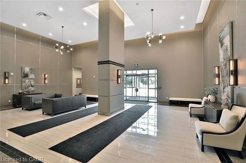 513-2486 Old Bronte Road, Oakville, ON - Indoor Photo Showing Other Room