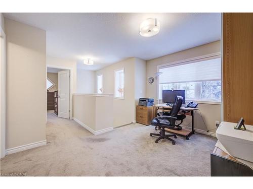 90-635 Saginaw Parkway, Cambridge, ON - Indoor Photo Showing Other Room