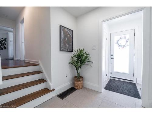 7 Glenmorris Drive, Hamilton, ON - Indoor Photo Showing Other Room