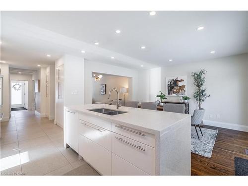 7 Glenmorris Drive, Hamilton, ON - Indoor Photo Showing Kitchen With Double Sink