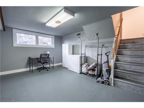 7 Glenmorris Drive, Hamilton, ON - Indoor Photo Showing Other Room