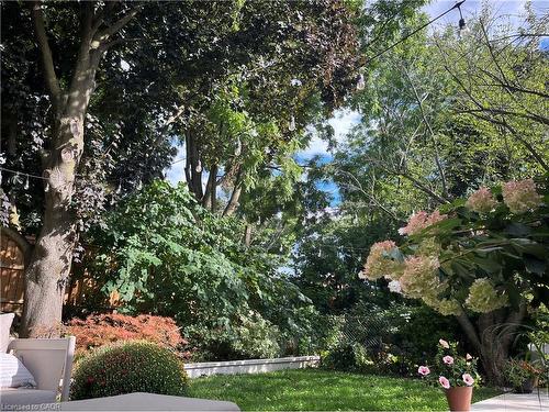 7 Glenmorris Drive, Hamilton, ON - Outdoor