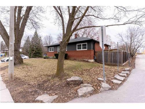 292 Woodward Avenue, Milton, ON - Outdoor