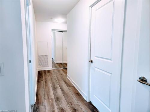 1202-2007 James Street, Burlington, ON - Indoor Photo Showing Other Room