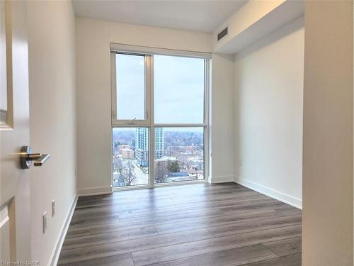 1202-2007 James Street, Burlington, ON - Indoor Photo Showing Other Room