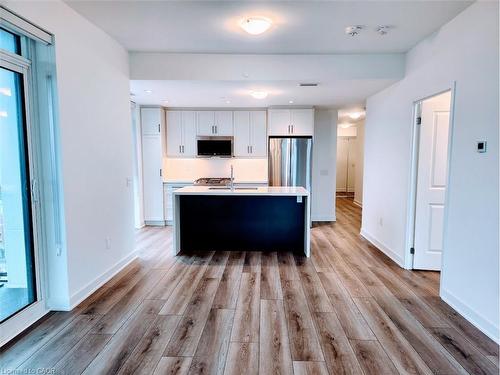1202-2007 James Street, Burlington, ON - Indoor Photo Showing Kitchen