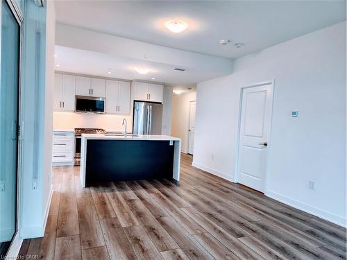 1202-2007 James Street, Burlington, ON - Indoor Photo Showing Kitchen