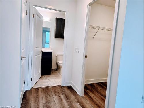 1202-2007 James Street, Burlington, ON - Indoor Photo Showing Other Room