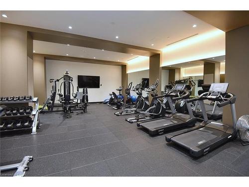 1202-2007 James Street, Burlington, ON - Indoor Photo Showing Gym Room
