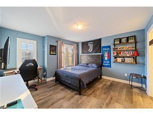 24 Macbean Crescent, Waterdown, ON - Indoor Photo Showing Bedroom