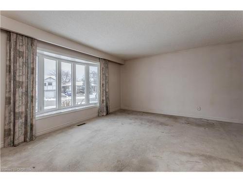 2374 Duncaster Drive, Burlington, ON - Indoor Photo Showing Other Room