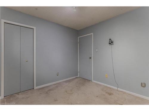 2374 Duncaster Drive, Burlington, ON - Indoor Photo Showing Other Room