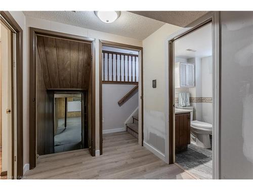 2374 Duncaster Drive, Burlington, ON - Indoor