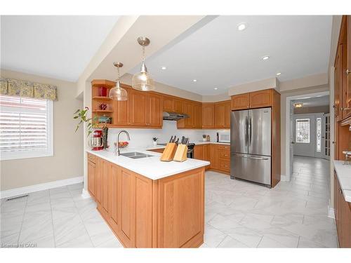 2015 Grosvenor Street, Oakville, ON - Indoor Photo Showing Kitchen With Double Sink
