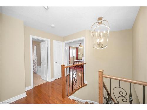 2015 Grosvenor Street, Oakville, ON - Indoor Photo Showing Other Room