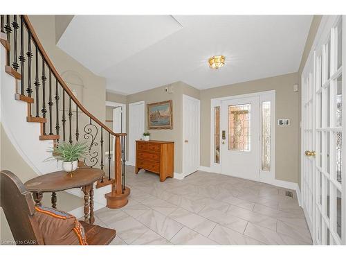 2015 Grosvenor Street, Oakville, ON - Indoor Photo Showing Other Room