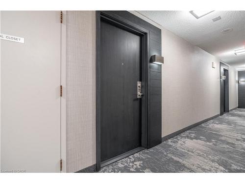 2903-225 Sherway Gardens Road, Toronto, ON - Indoor Photo Showing Other Room