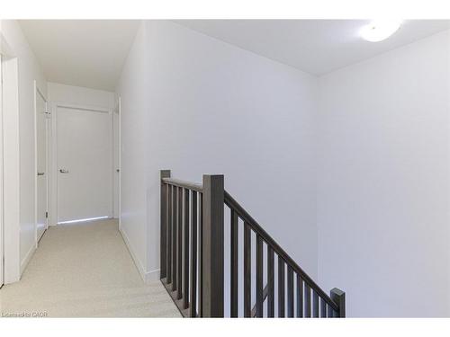 105 Pony Way, Kitchener, ON - Indoor Photo Showing Other Room