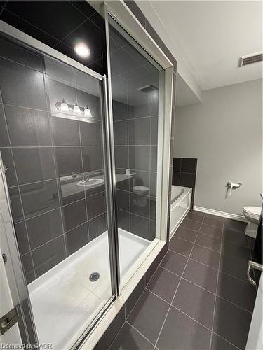 115 Bilanski Farm Road, Brantford, ON - Indoor Photo Showing Bathroom