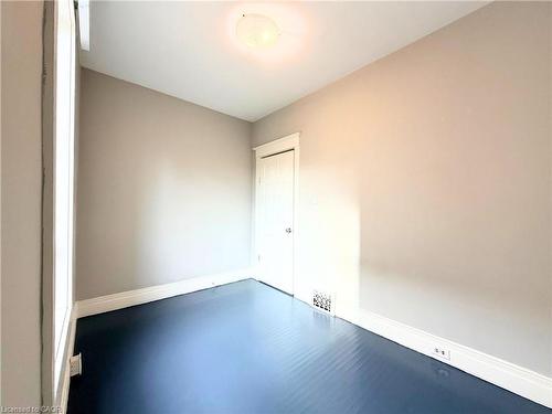 Lower-254 Emerald Street N, Hamilton, ON - Indoor Photo Showing Other Room