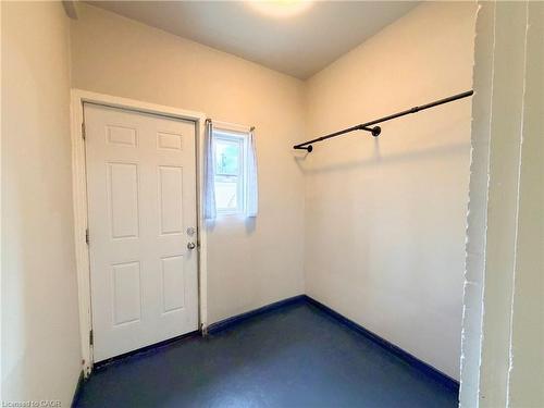 Lower-254 Emerald Street N, Hamilton, ON - Indoor Photo Showing Other Room