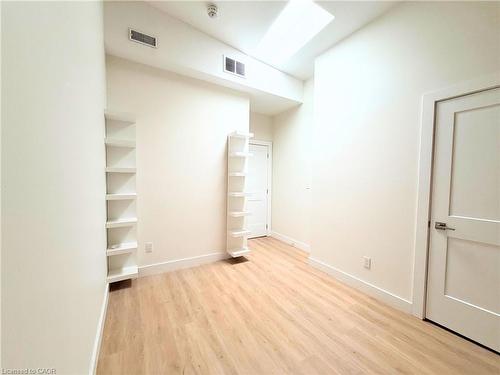 4-185 King Street E, Hamilton, ON - Indoor Photo Showing Other Room
