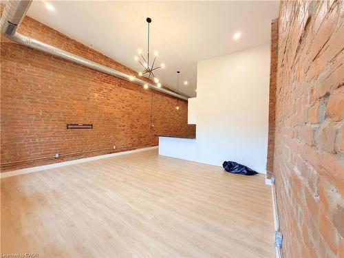 4-185 King Street E, Hamilton, ON - Indoor Photo Showing Other Room