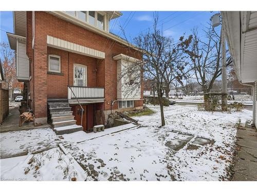 110 Houghton Avenue S, Hamilton, ON - Outdoor