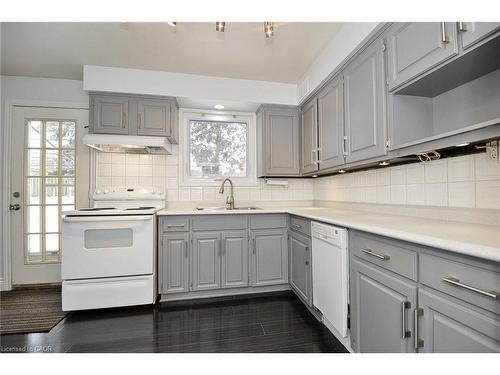 79 Gail Street, Cambridge, ON - Indoor Photo Showing Kitchen