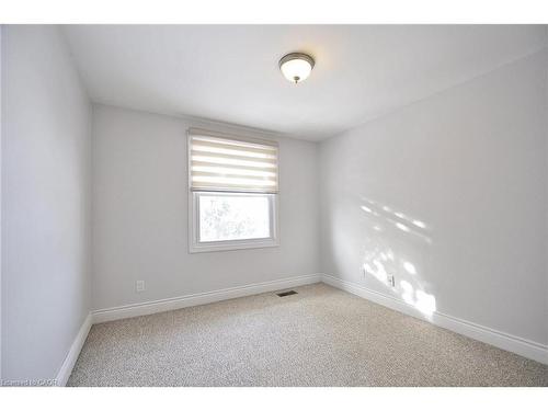 79 Gail Street, Cambridge, ON - Indoor Photo Showing Other Room