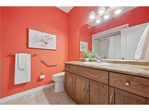 60A Eastview Road, Guelph, ON - Indoor Photo Showing Bathroom