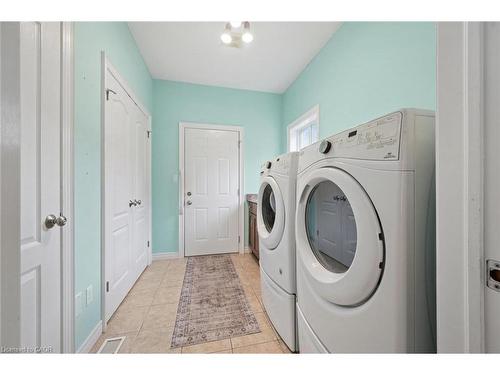 60A Eastview Road, Guelph, ON - Indoor Photo Showing Laundry Room