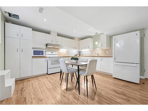 60A Eastview Road, Guelph, ON - Indoor Photo Showing Kitchen