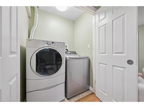 60A Eastview Road, Guelph, ON - Indoor Photo Showing Laundry Room