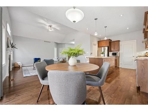 60A Eastview Road, Guelph, ON - Indoor Photo Showing Dining Room