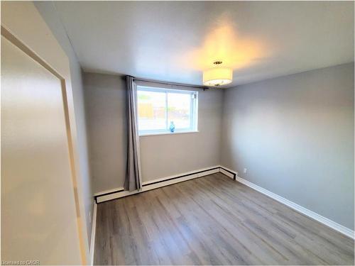 981 Mohawk Road E, Hamilton, ON 