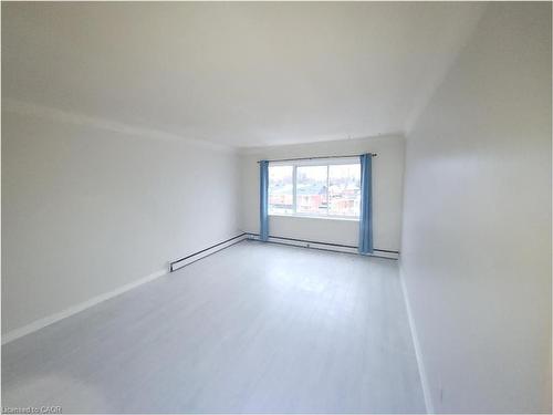 981 Mohawk Road E, Hamilton, ON 