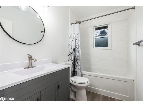 16 Wildewood Avenue, Hamilton, ON - Indoor Photo Showing Bathroom