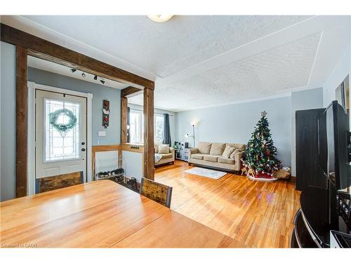 145 Hope Street E, Tavistock, ON - Indoor